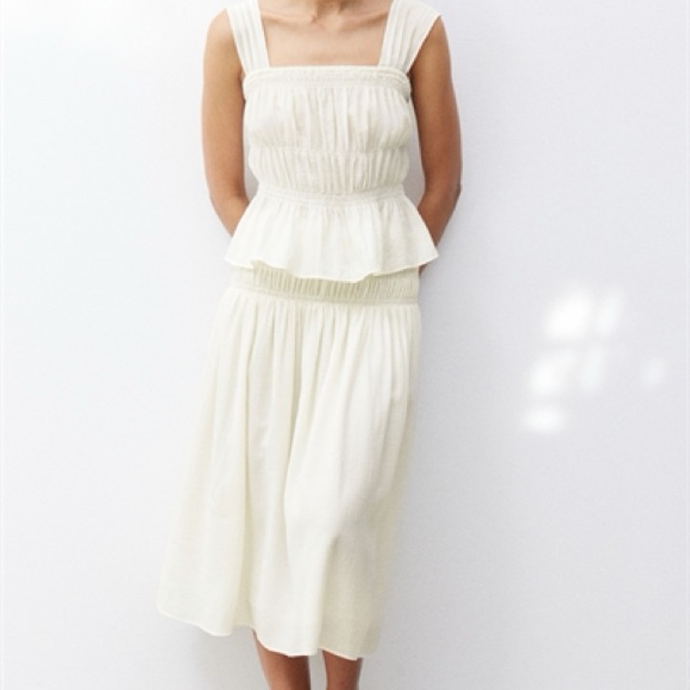 H&M Smocked Waist Crepe Skirt